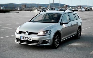 Volkswagen Golf 7 Karavan – Ngjyrë Hiri